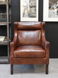 Vintage Clubsessel Cedric - Schokoladenbrauner Ledersessel Mit Holzgestell